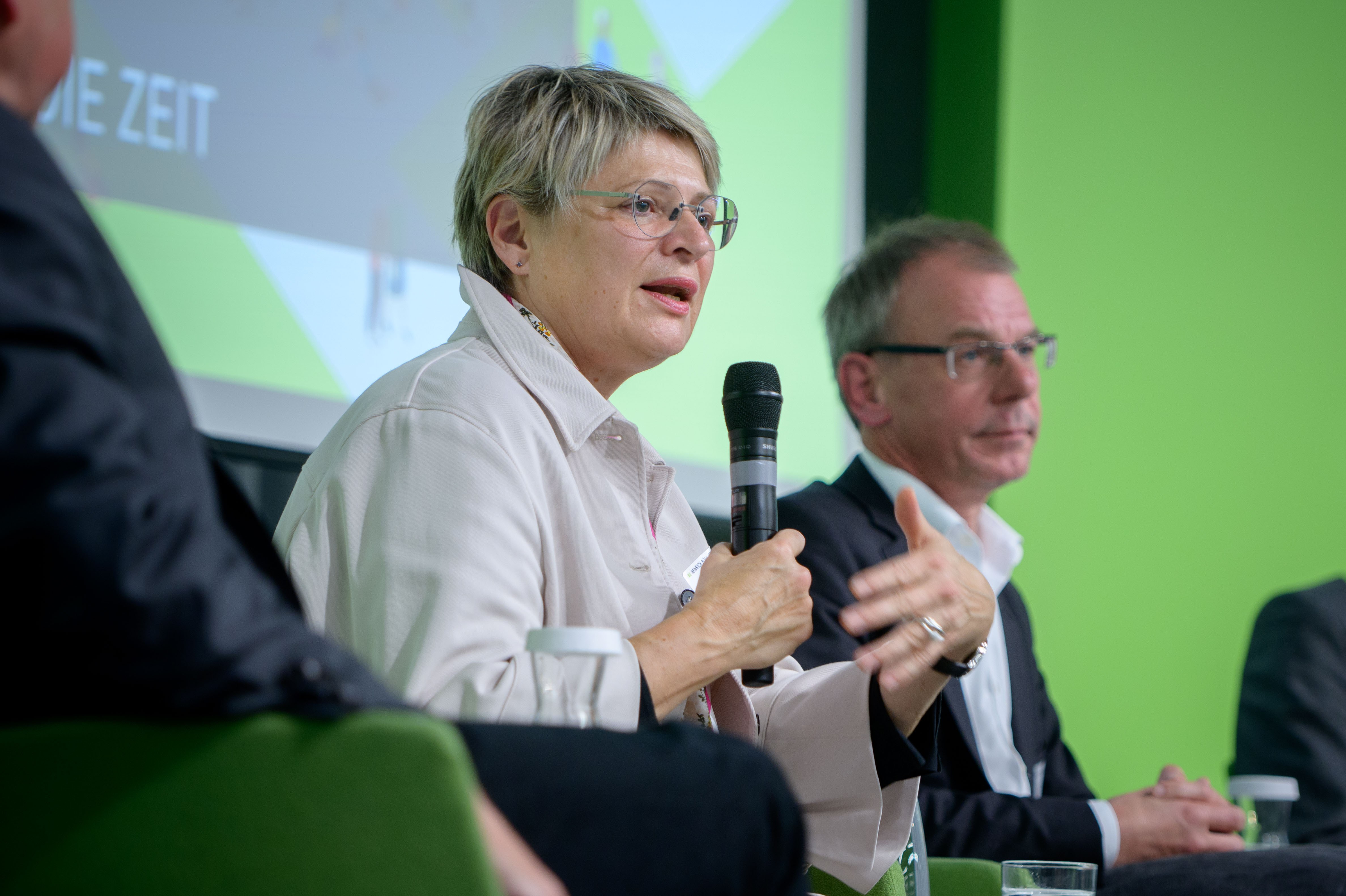 Markus Lanz zeigt FinovexPro Gewinn im Studio